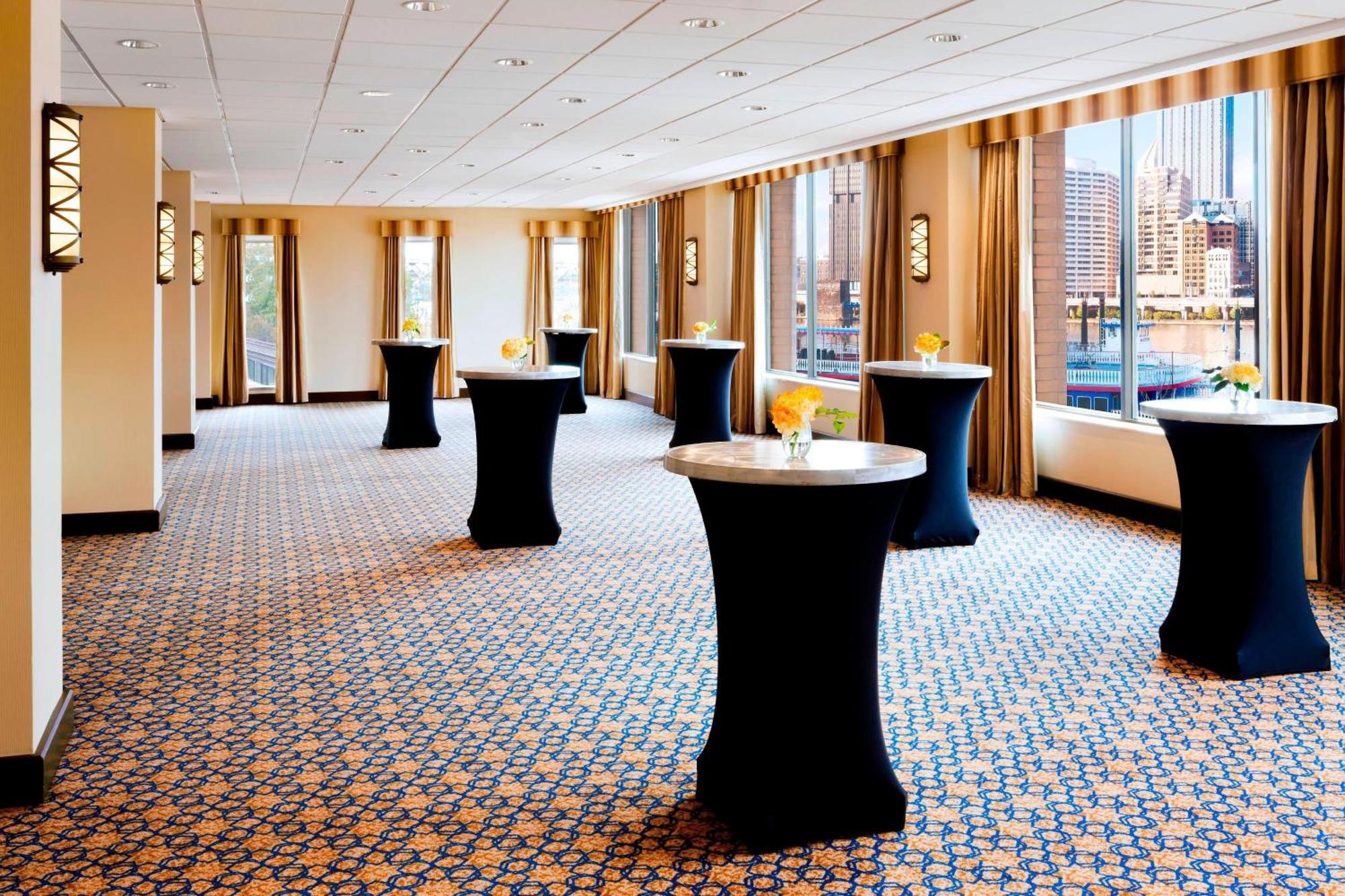 Sheraton Pittsburgh Hotel At Station Square Eksteriør bilde